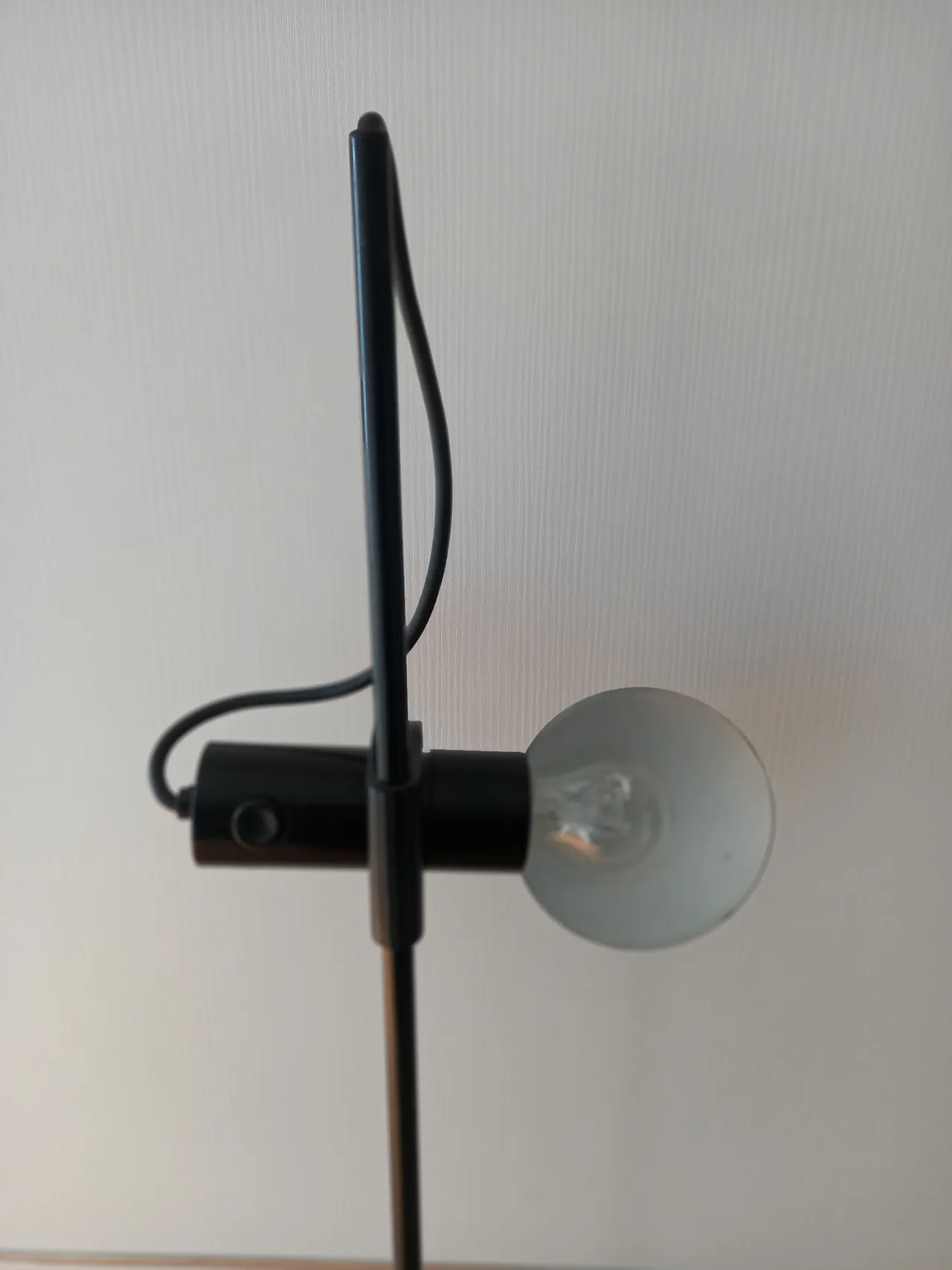 Truncated ground lamp, 70s 6