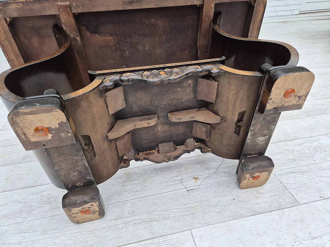 Danish Art Deco coffee table with shelf, ash wood. 1950s 14