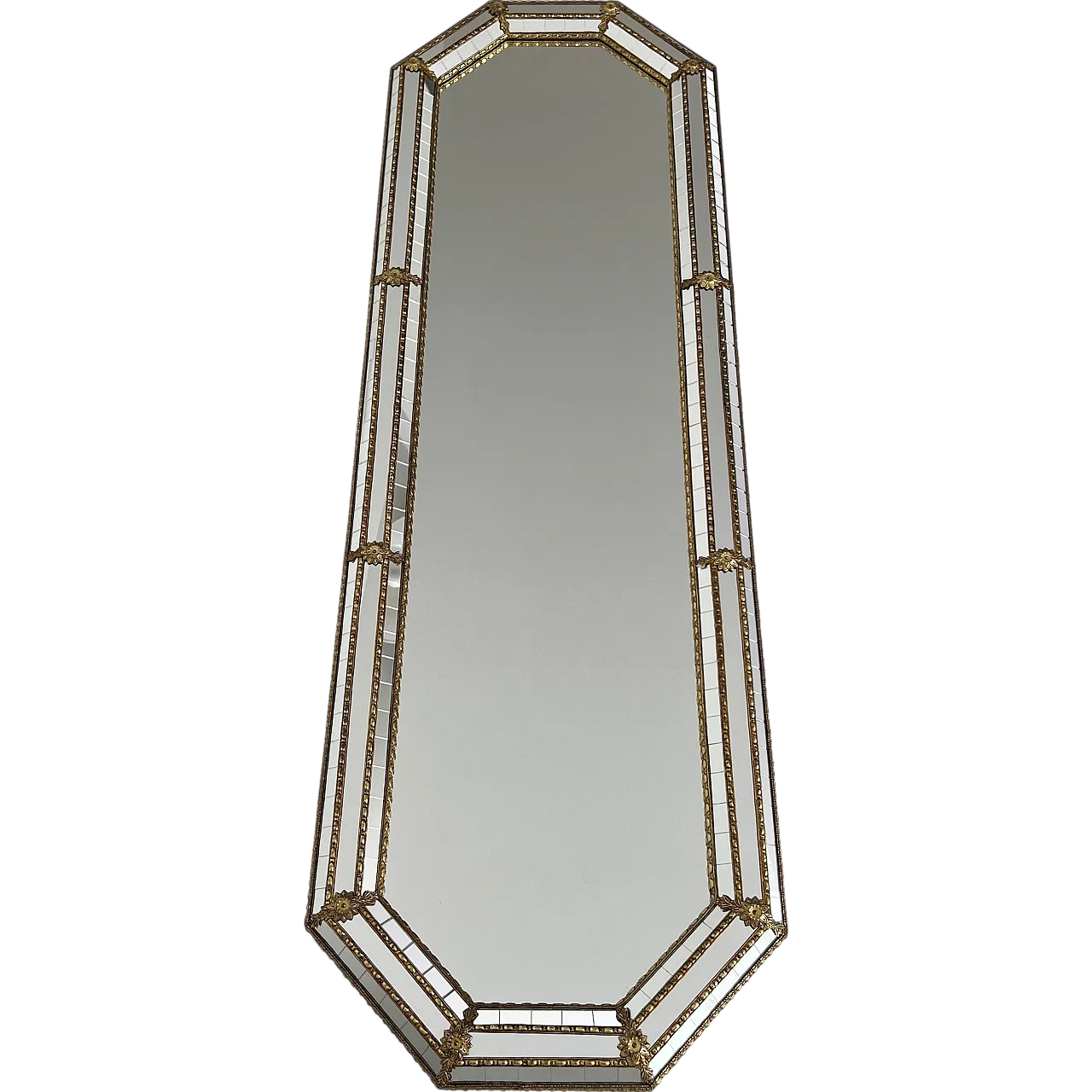 Specchio polifacciale ottagonale con ghirlande in ottone, anni '70 21