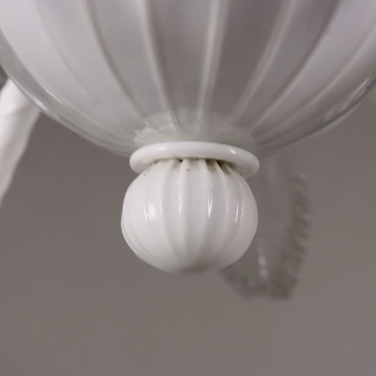 Lampadario a 5 luci in vetro di Murano soffiato e vetro opalino 6