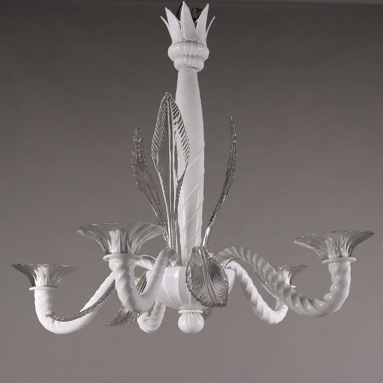 Lampadario a 5 luci in vetro di Murano soffiato e vetro opalino 8