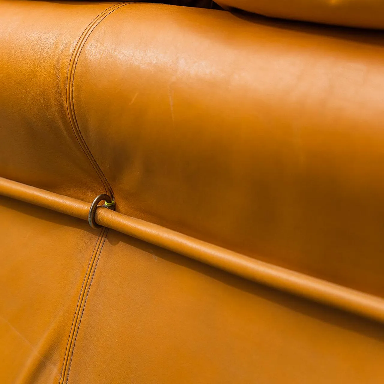 Divano 3 posti in pelle marrone, anni '70 5