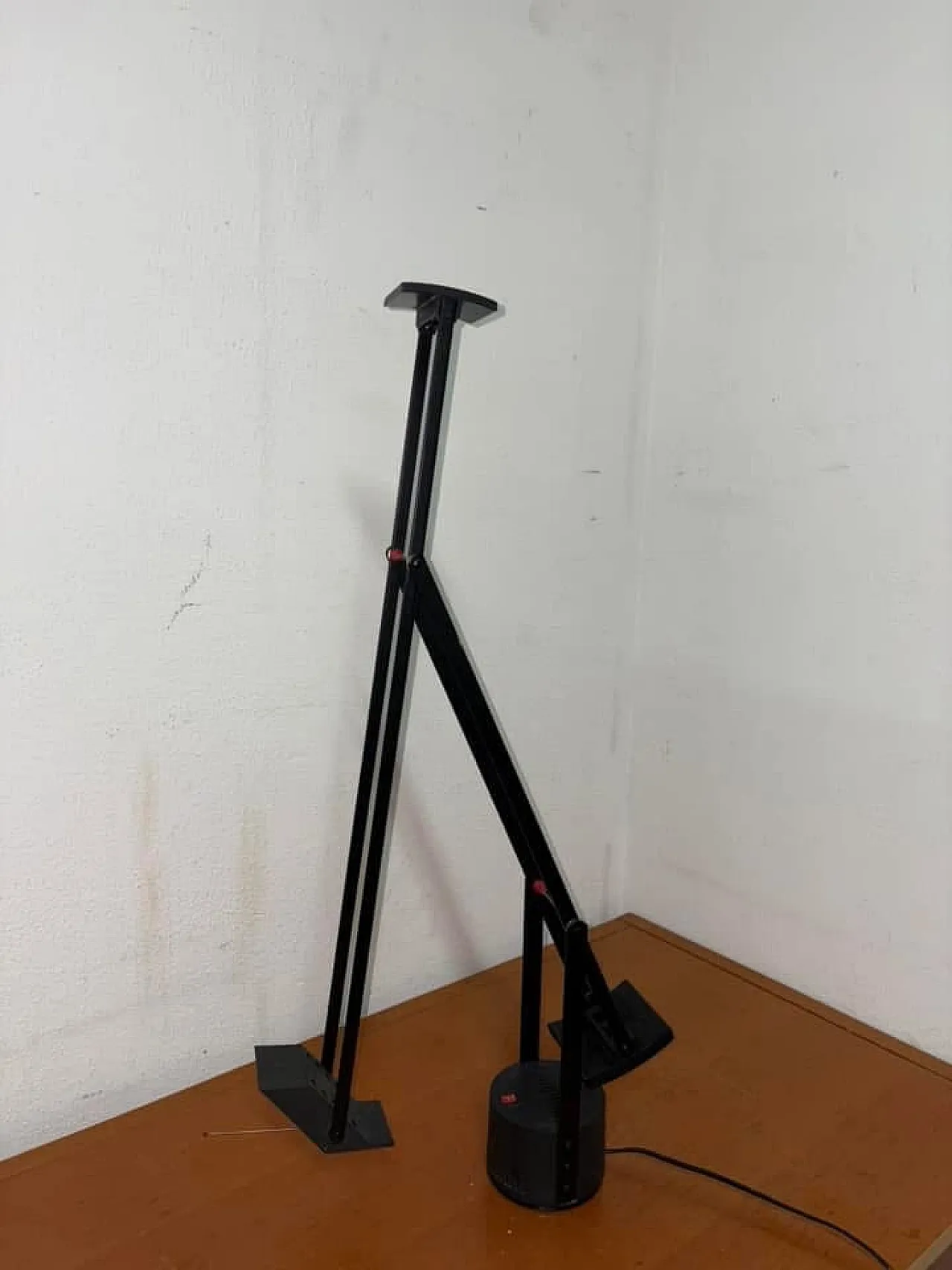 Lampada Tizio Artemide, anni '70 6