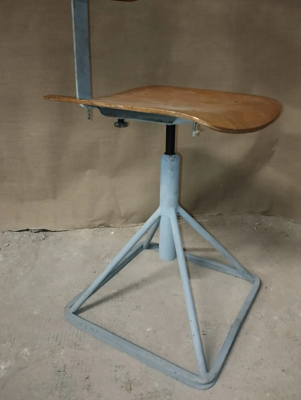 Industrial stool in wood and iron, 1970s 9