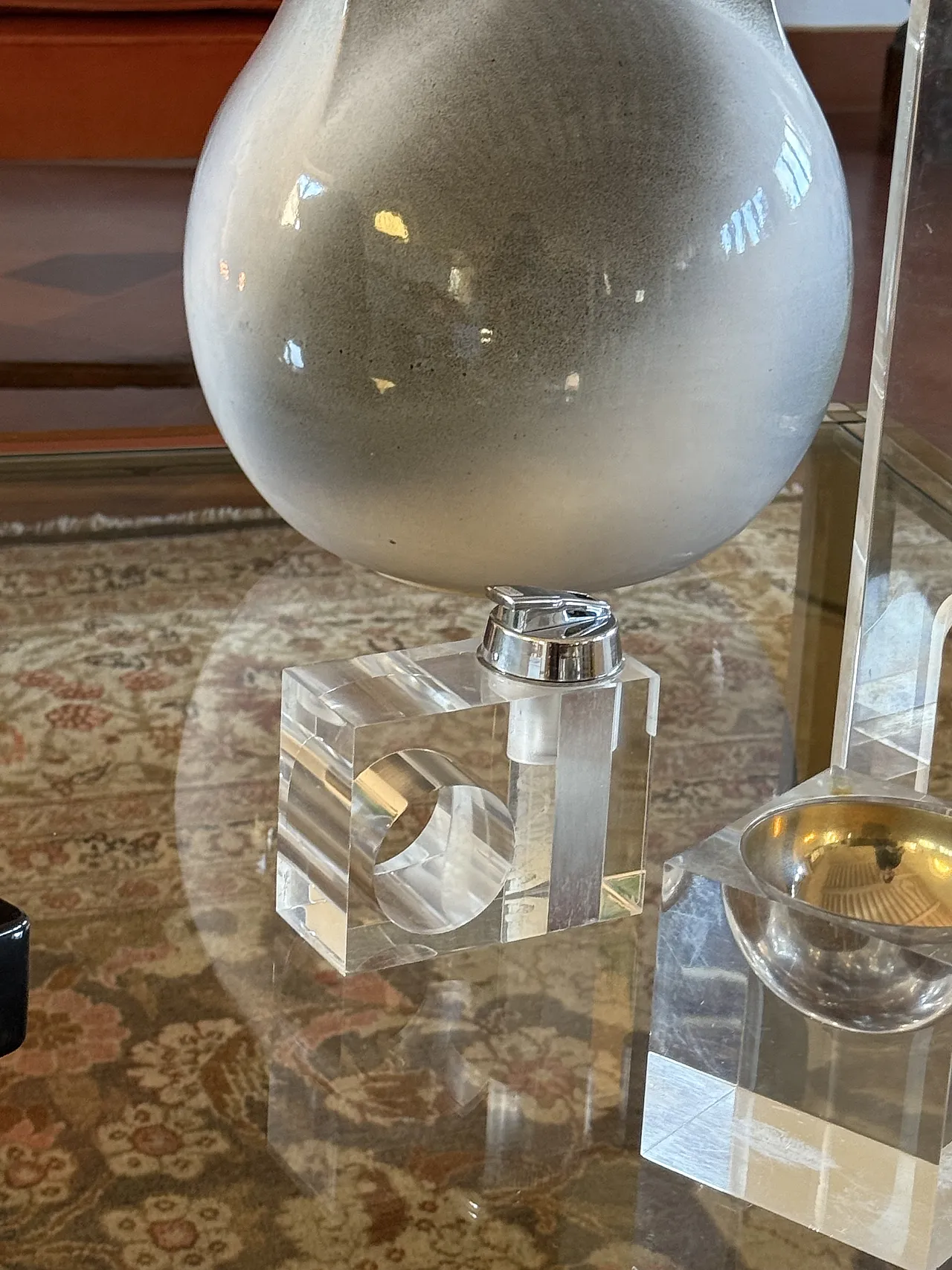 Accendino da tavolo in lucite trasparente Space Age, Italia, anni '70 3