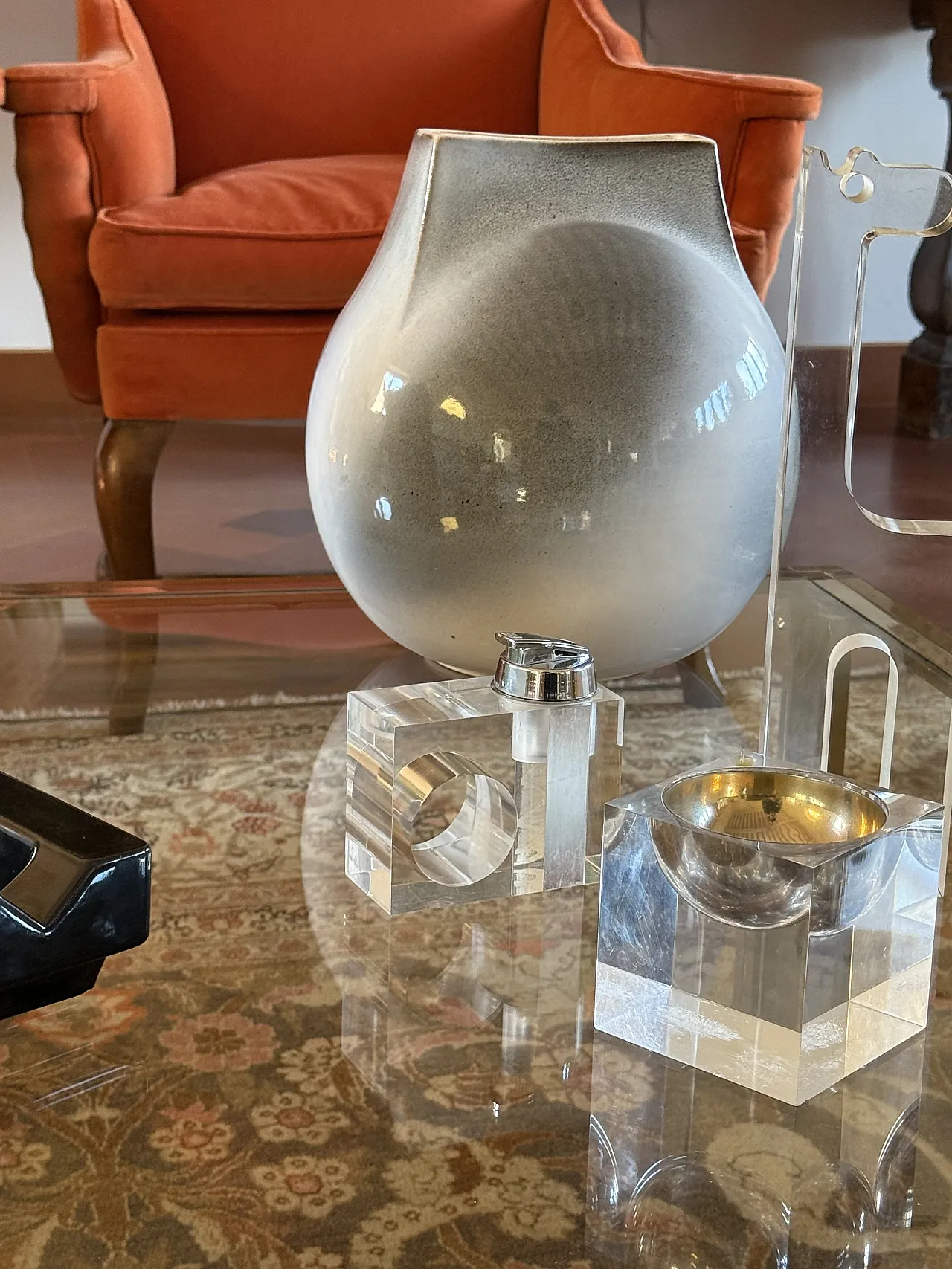 Accendino da tavolo in lucite trasparente Space Age, Italia, anni '70 4