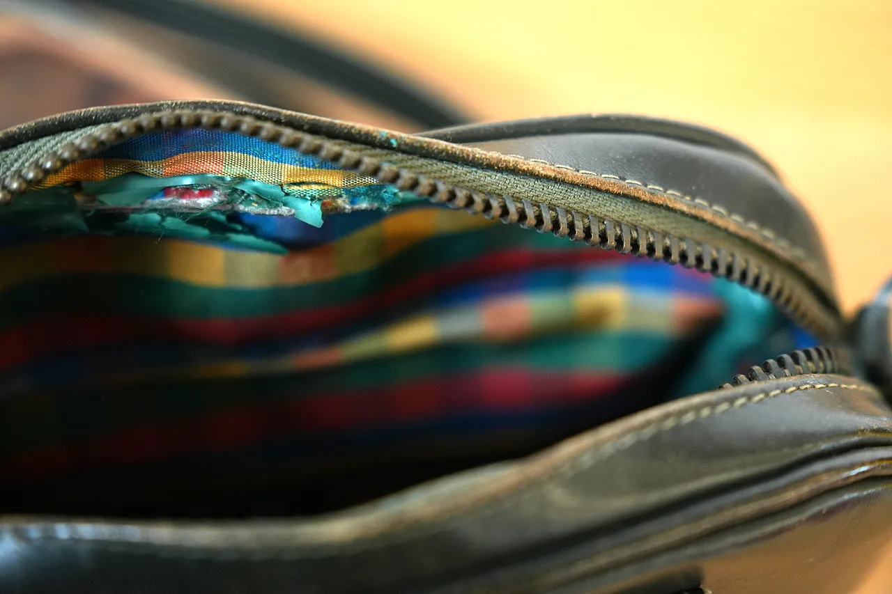 Black Leather Crossbody Bag with Fur Detail, 70s 3