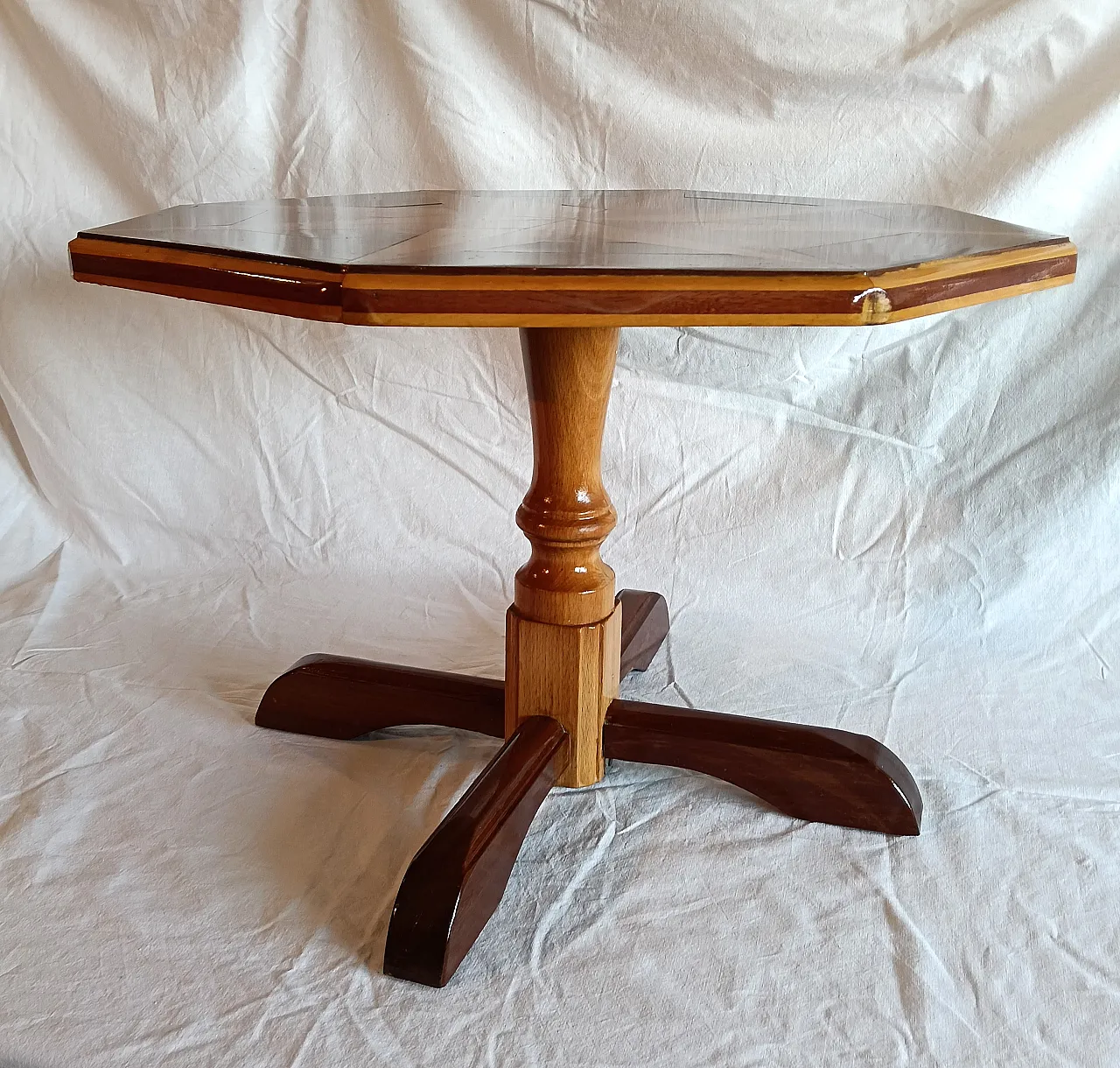 Tavolino di servizio con top ottagonale, anni '60 6