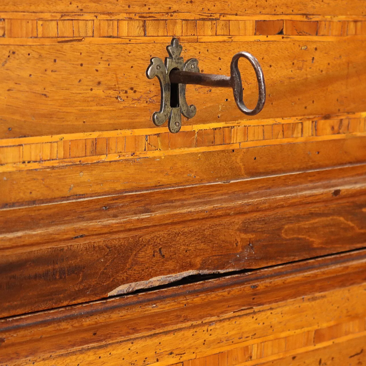 Cassettone Barocco in noce, '700 5