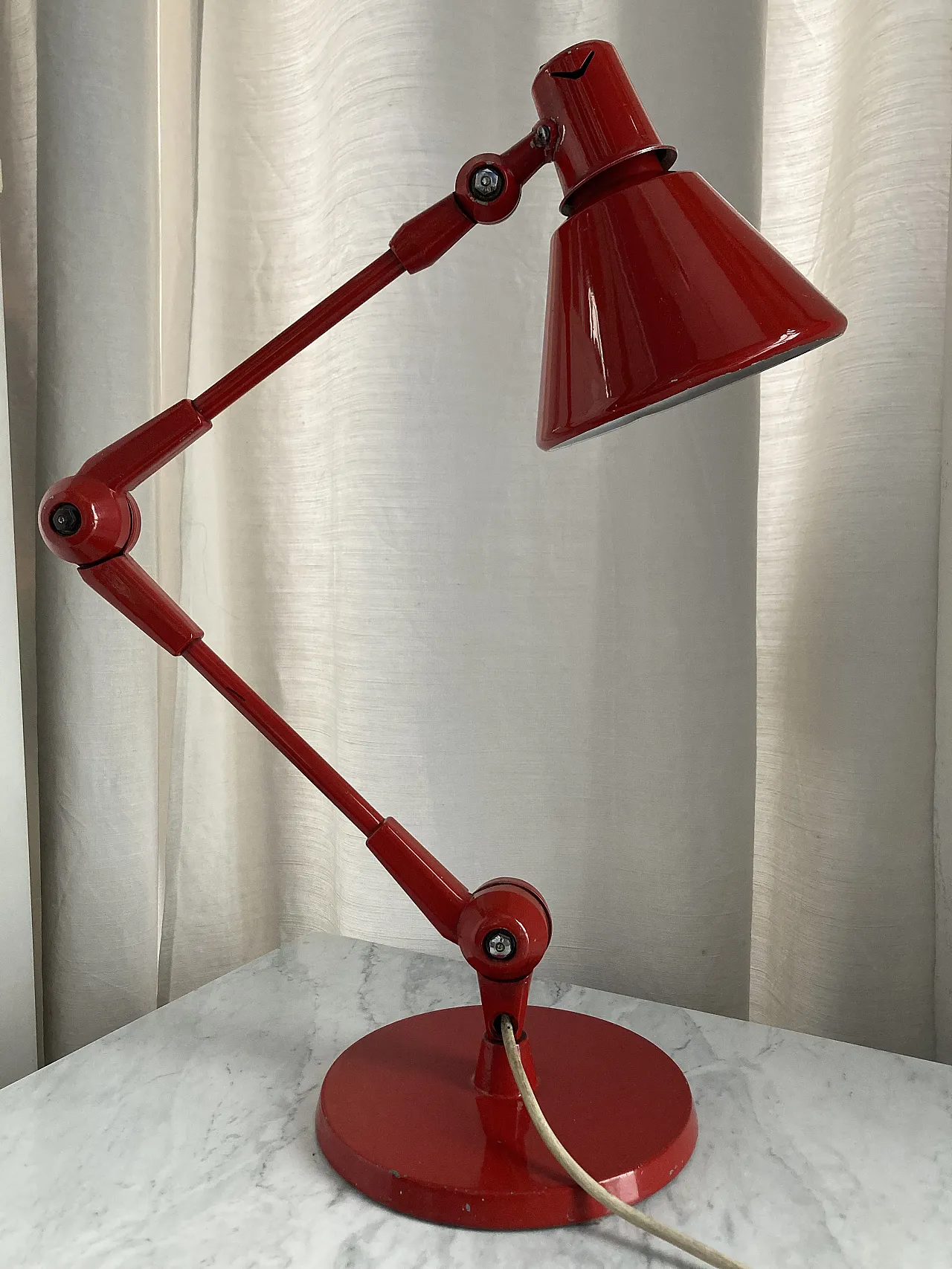 Lampada da scrivania rossa, anni '70 2