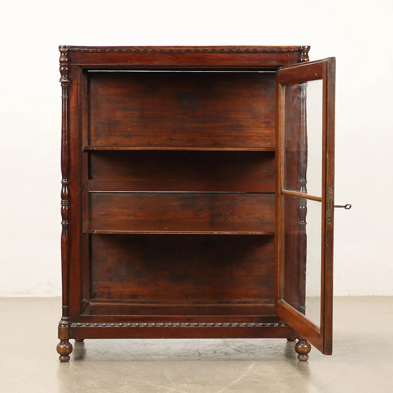 Louis Philippe walnut display case, second quarter 19th century 3