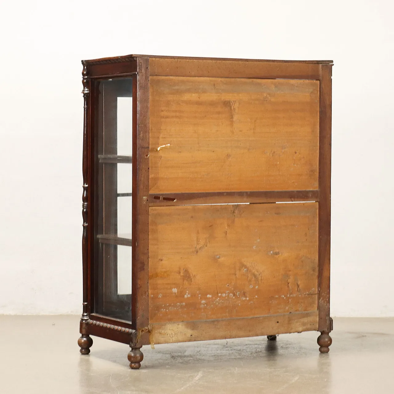 Louis Philippe walnut display case, second quarter 19th century 9