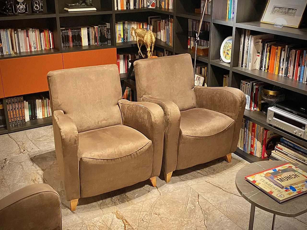 Divano e due poltrone Mobil Girgi modello Alice, 1980 2