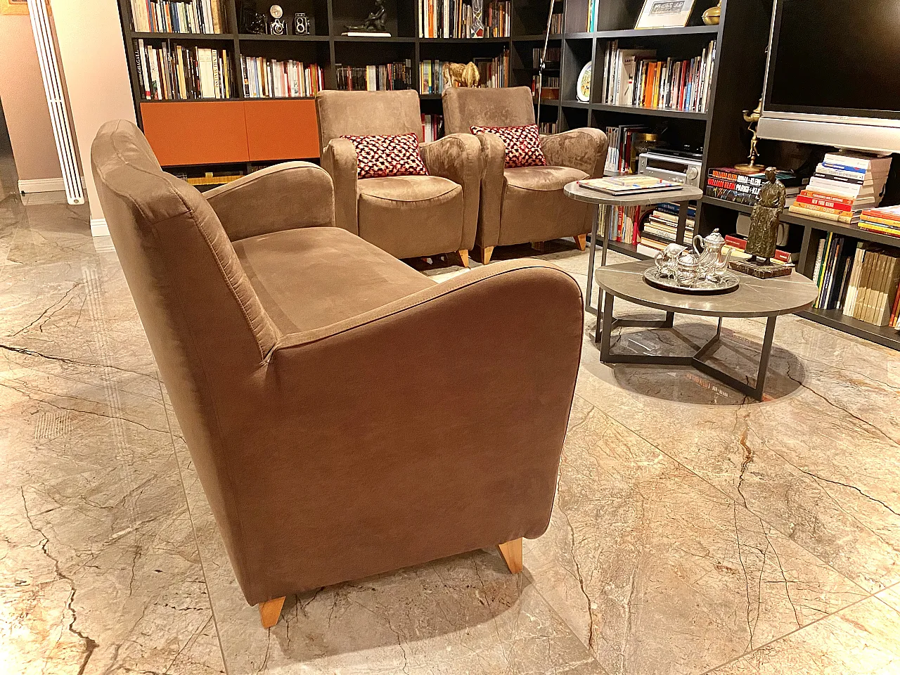 Divano e due poltrone Mobil Girgi modello Alice, 1980 6