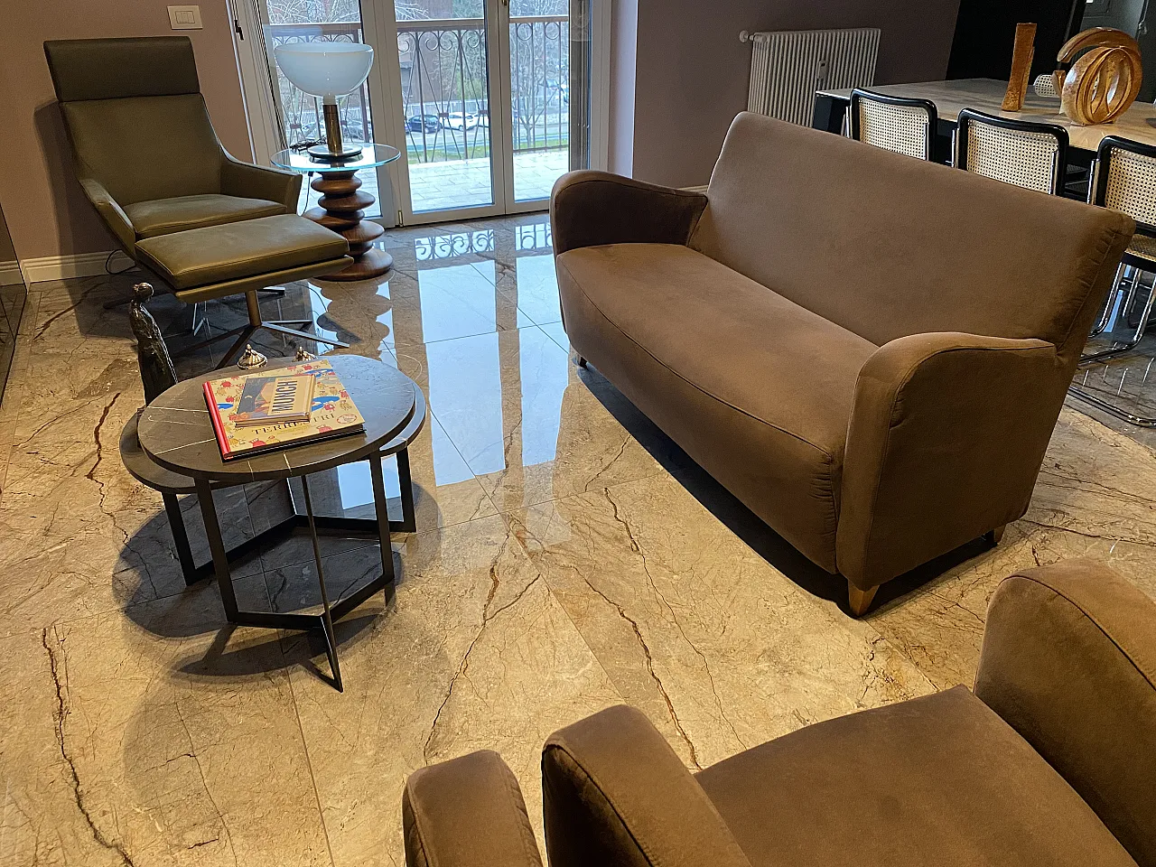 Divano e due poltrone Mobil Girgi modello Alice, 1980 9