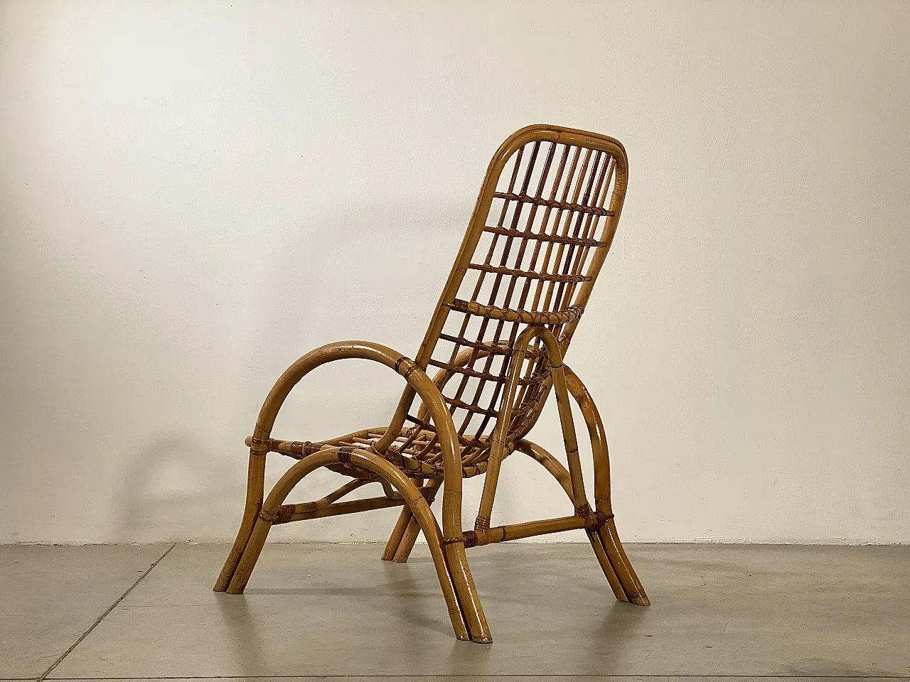 Coppia di poltrone in giunco e bambù, anni '70 4