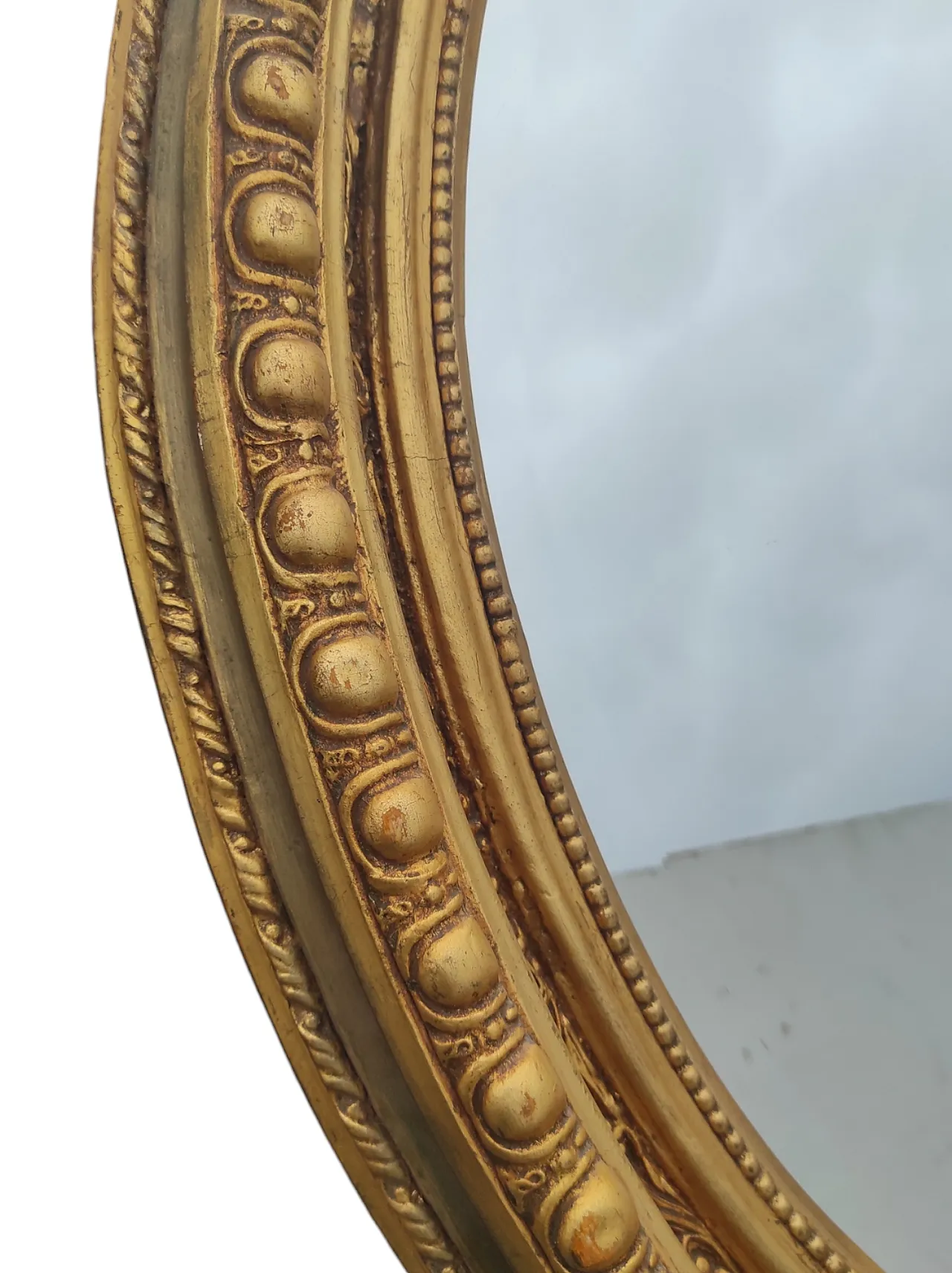Coppia di specchi ovali Luigi XVI in legno dorato, anni '60 6