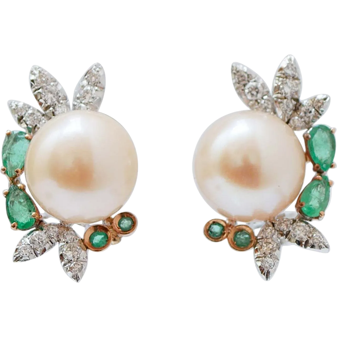 Orecchini in oro bianco con perle, smeraldi, diamanti, anni '70 7