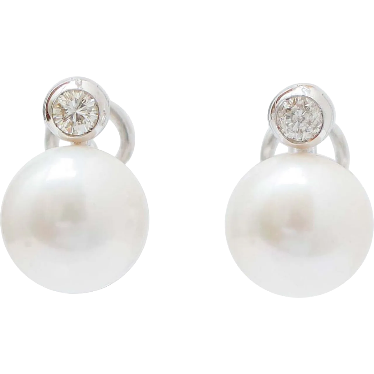 14K white gold earrings with pearls and diamonds, 2000s 7