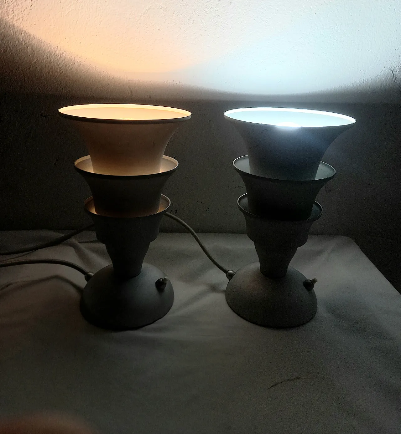 Pair of Hollywood Collection Tronconi Table Lamps 1989 3