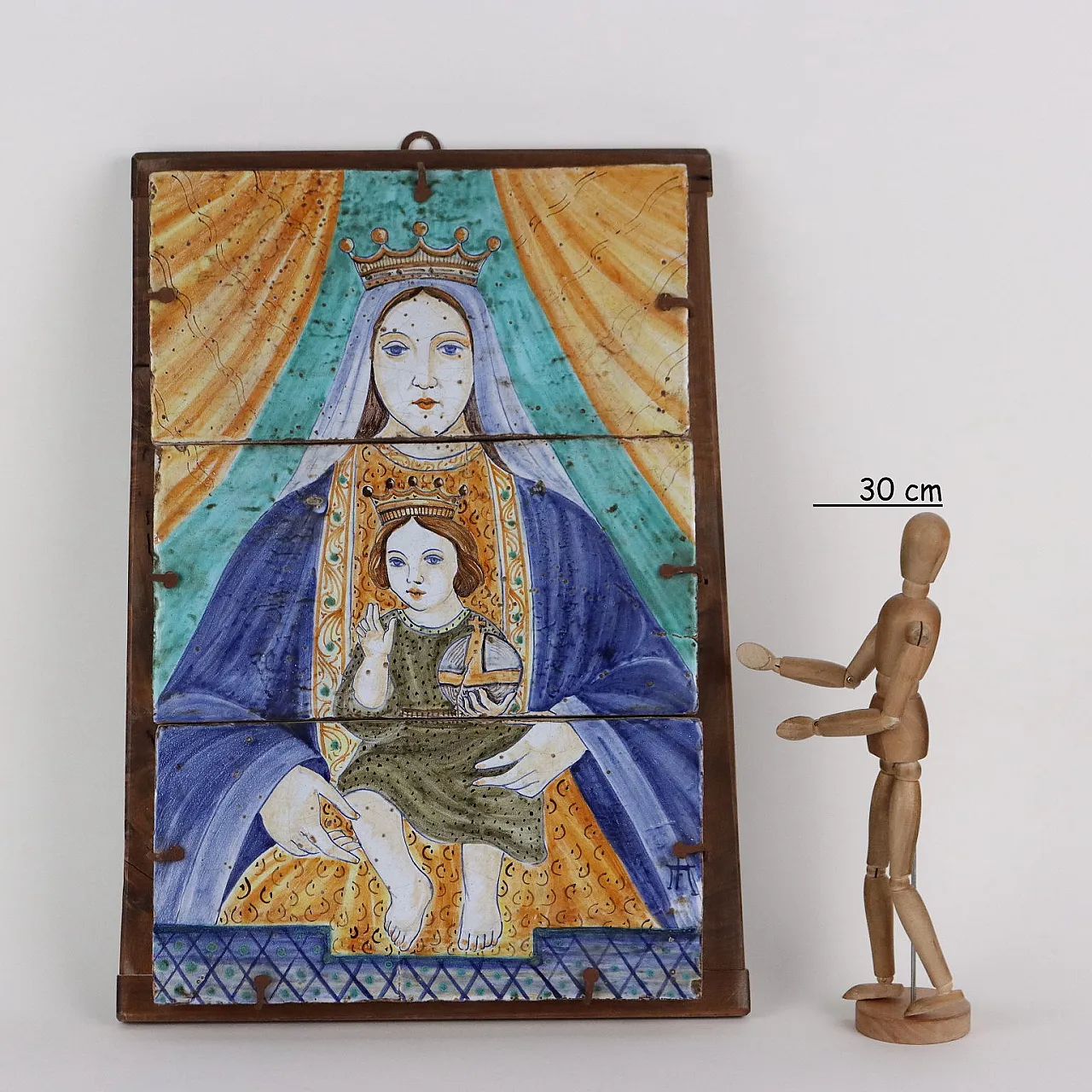 Soggetto religioso, quadro in maiolica e legno, '900 2