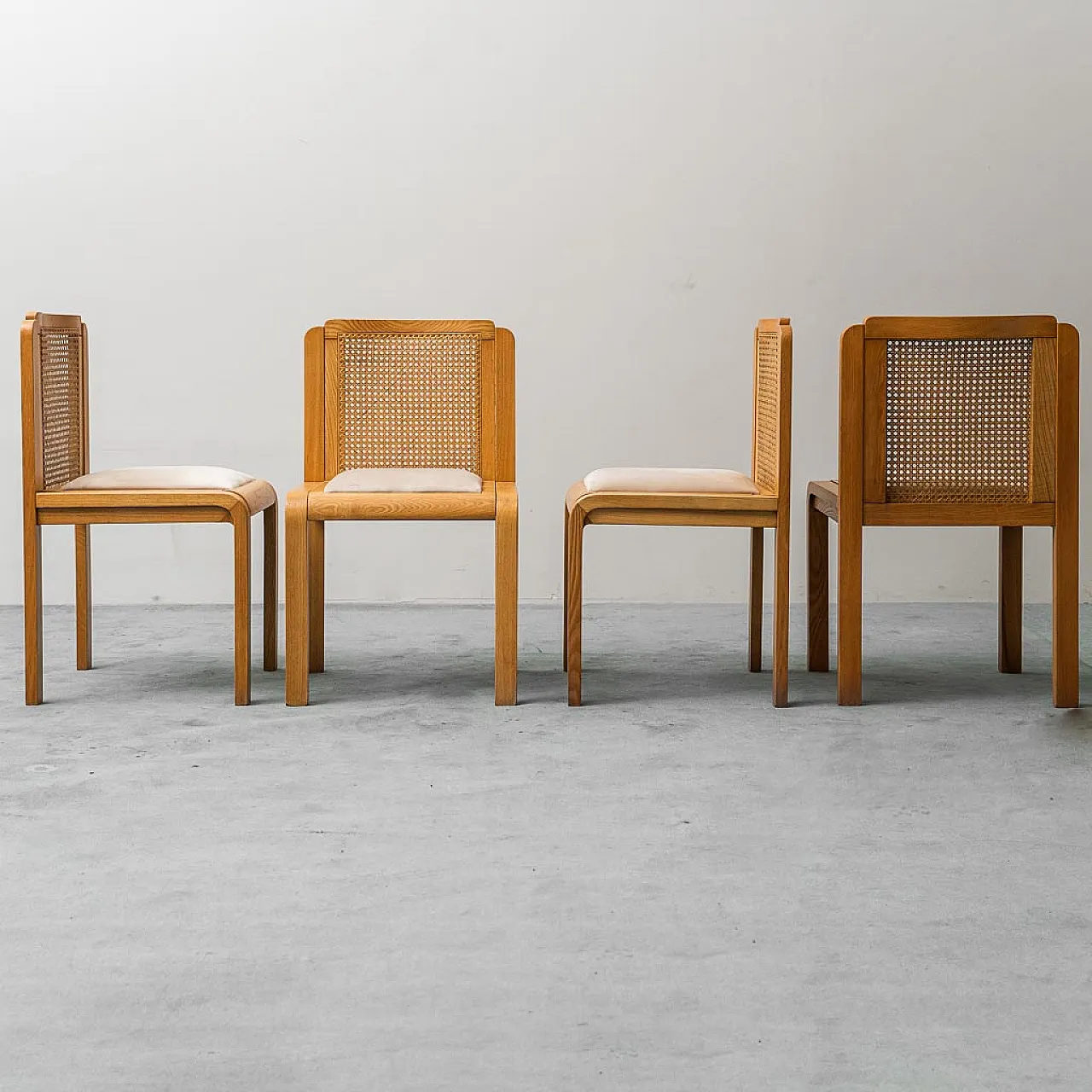 Set 4 wooden chairs, Vienna and velvet straw, 70s 3