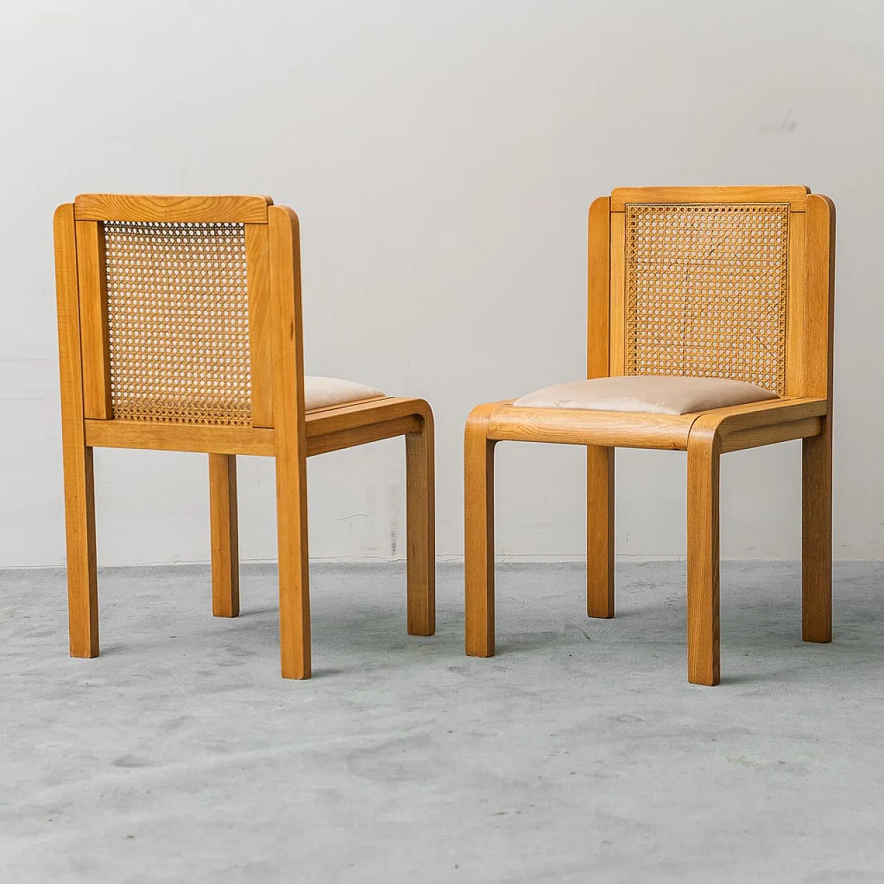 Set 4 wooden chairs, Vienna and velvet straw, 70s 9