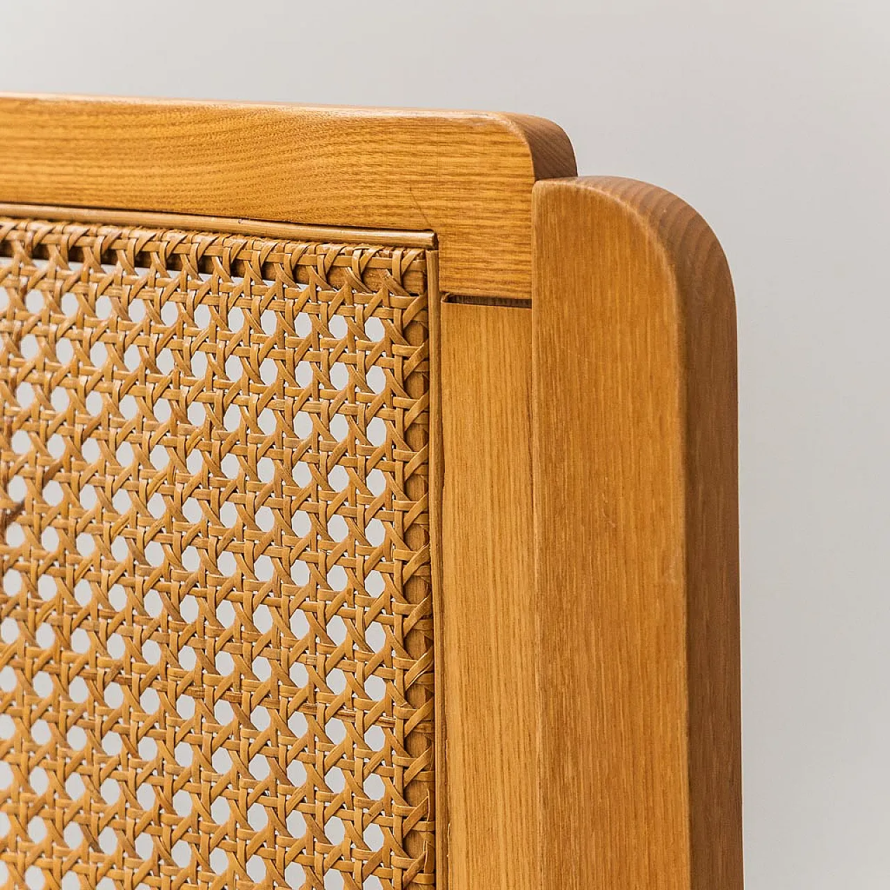 Set 4 wooden chairs, Vienna and velvet straw, 70s 10