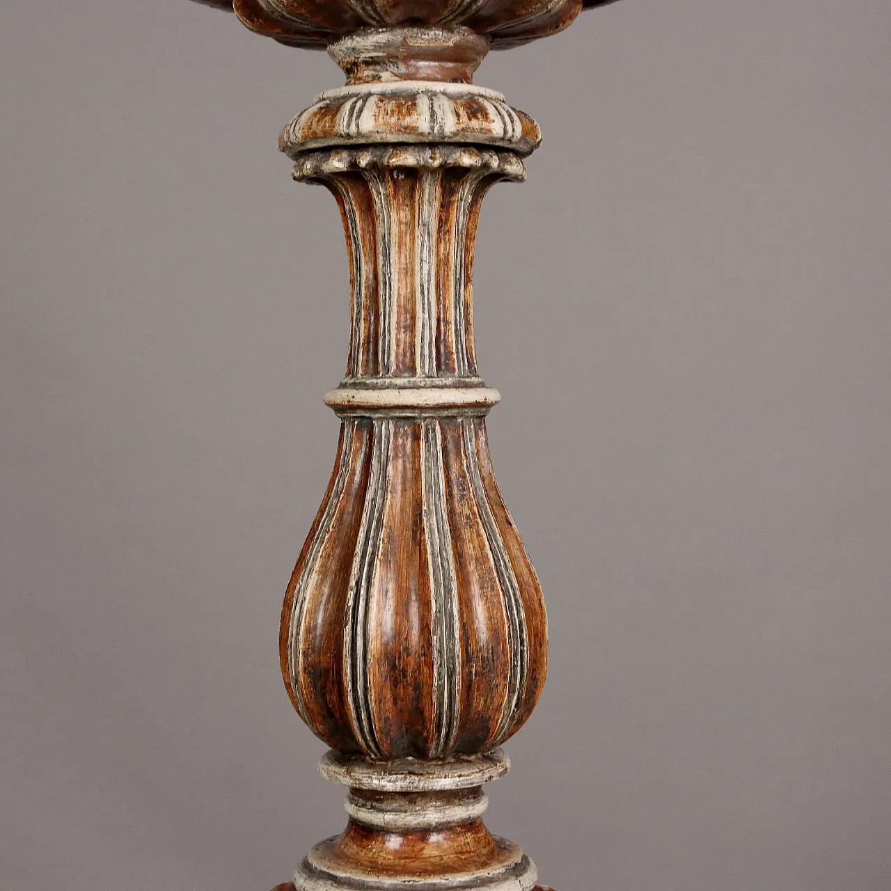Lacquered and carved wooden floor lamp, 19th century 4
