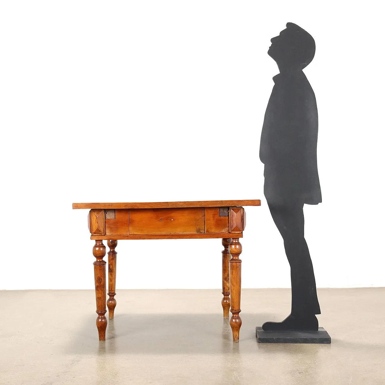 Tavolo in ciliegio a cassetti, '900 5