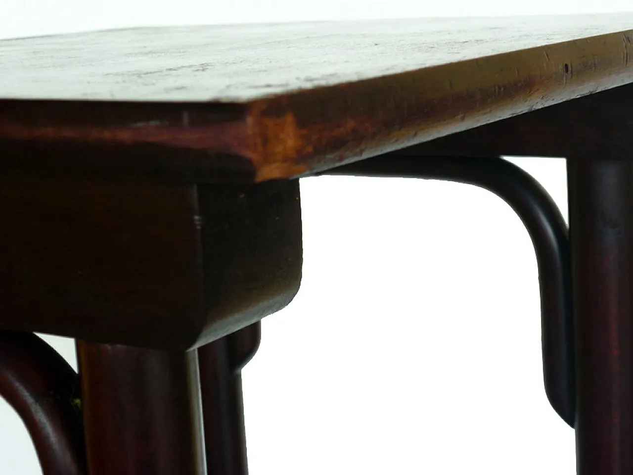 4 Tavolini impilabili Art Nouveau di Thonet, inizio '900 9