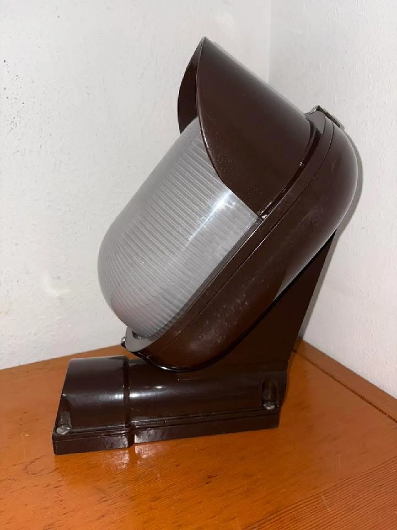 Lampada in metallo per esterno, anni '70 8