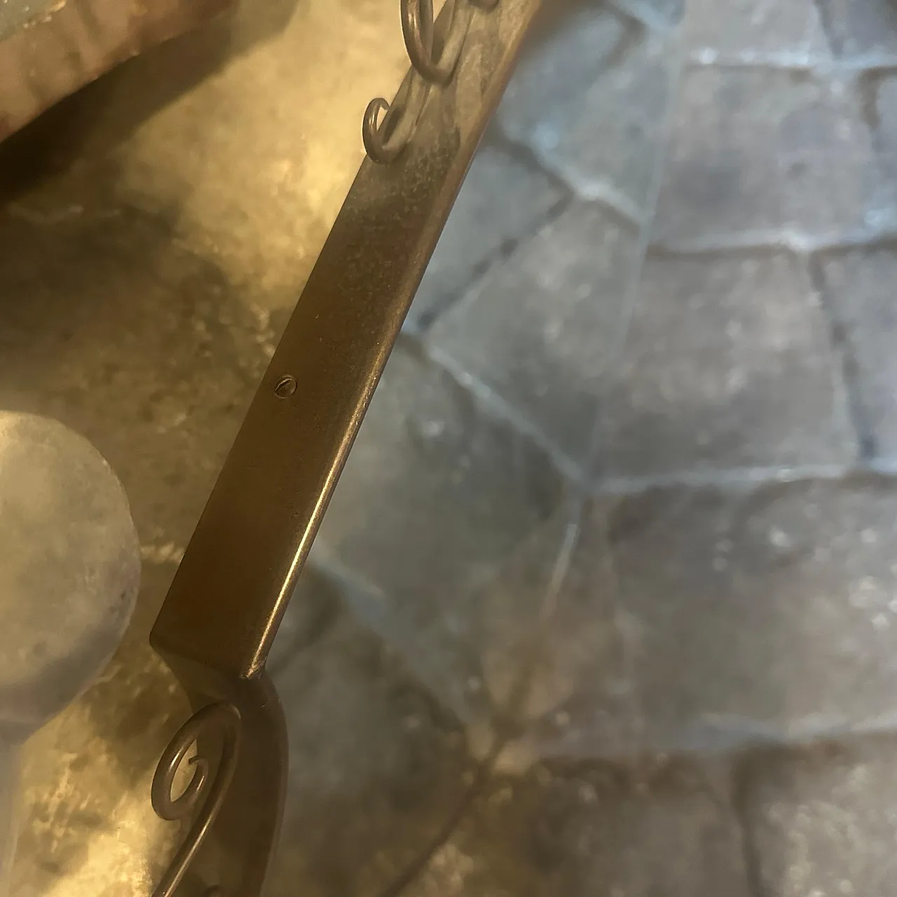 Specchio a forma di scudo in ottone massiccio di Gio Ponti, anni '50 11