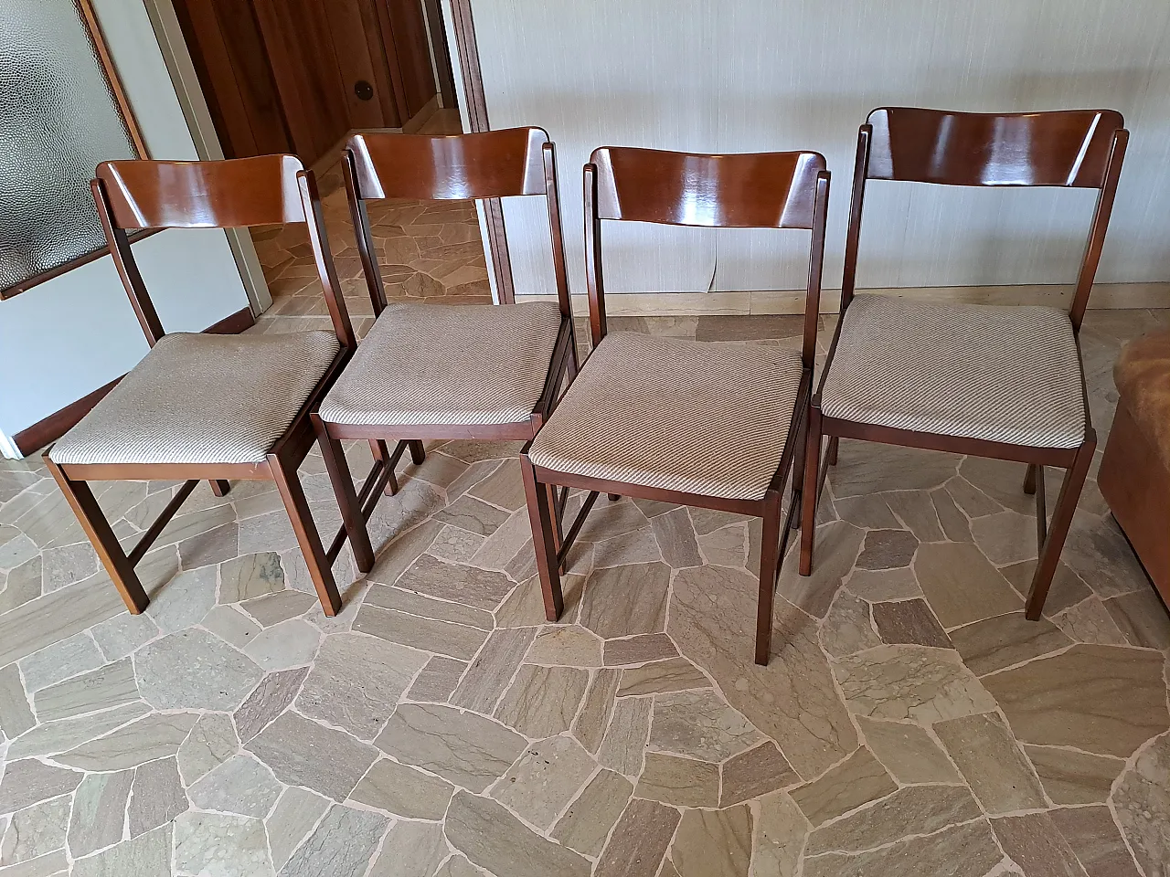 4 wooden chairs, 70s 3