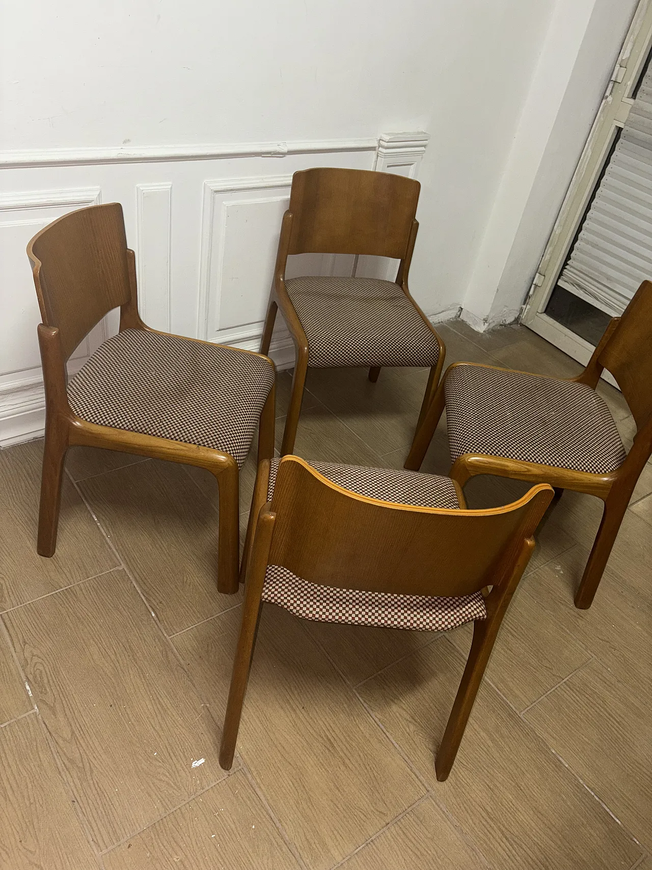 Sedie in legno anni 60 3