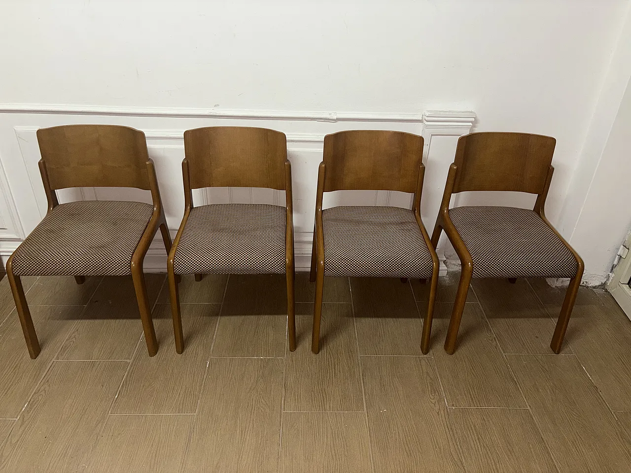 Sedie in legno anni 60 6