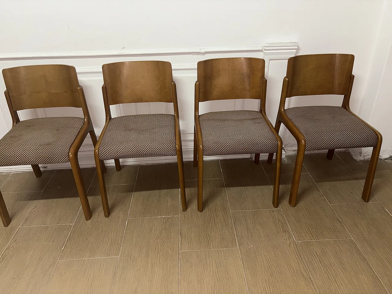 Sedie in legno anni 60 7