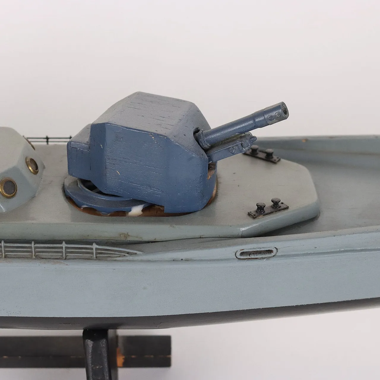 Wood warship model 6