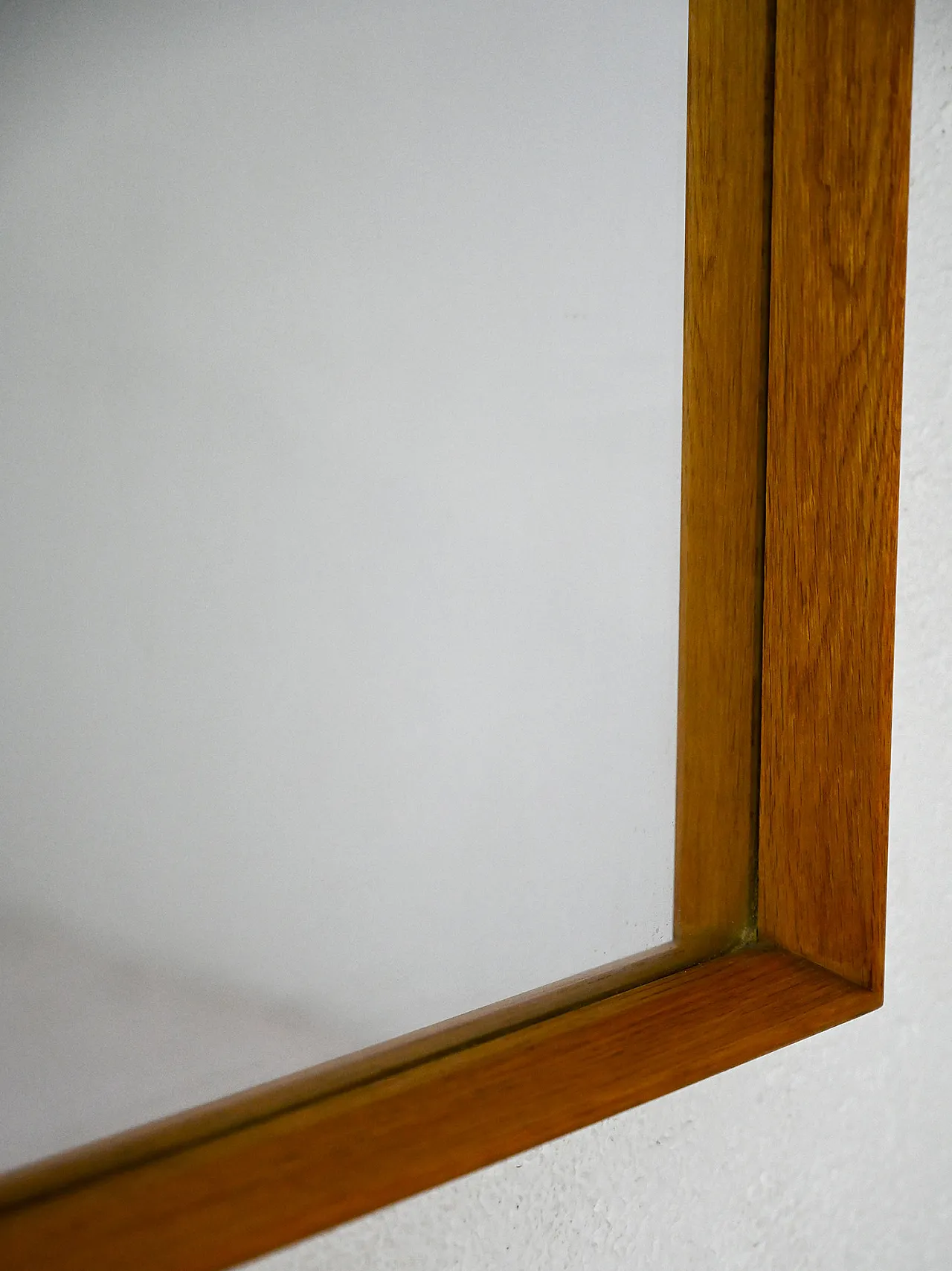 Specchio scandinavo con cornice in legno, anni '60 3