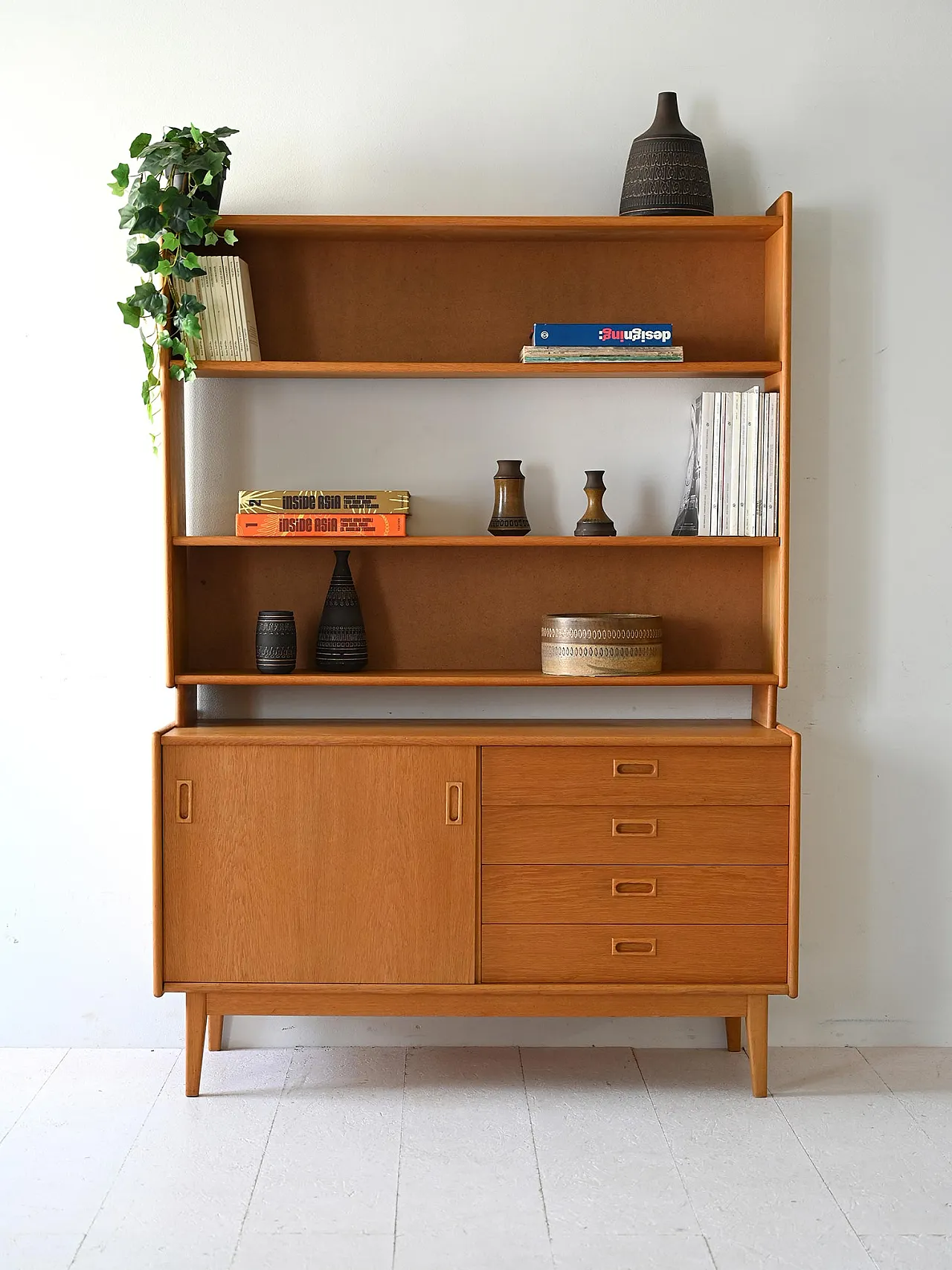 Scandinavian bookcase in oak, 60s 1