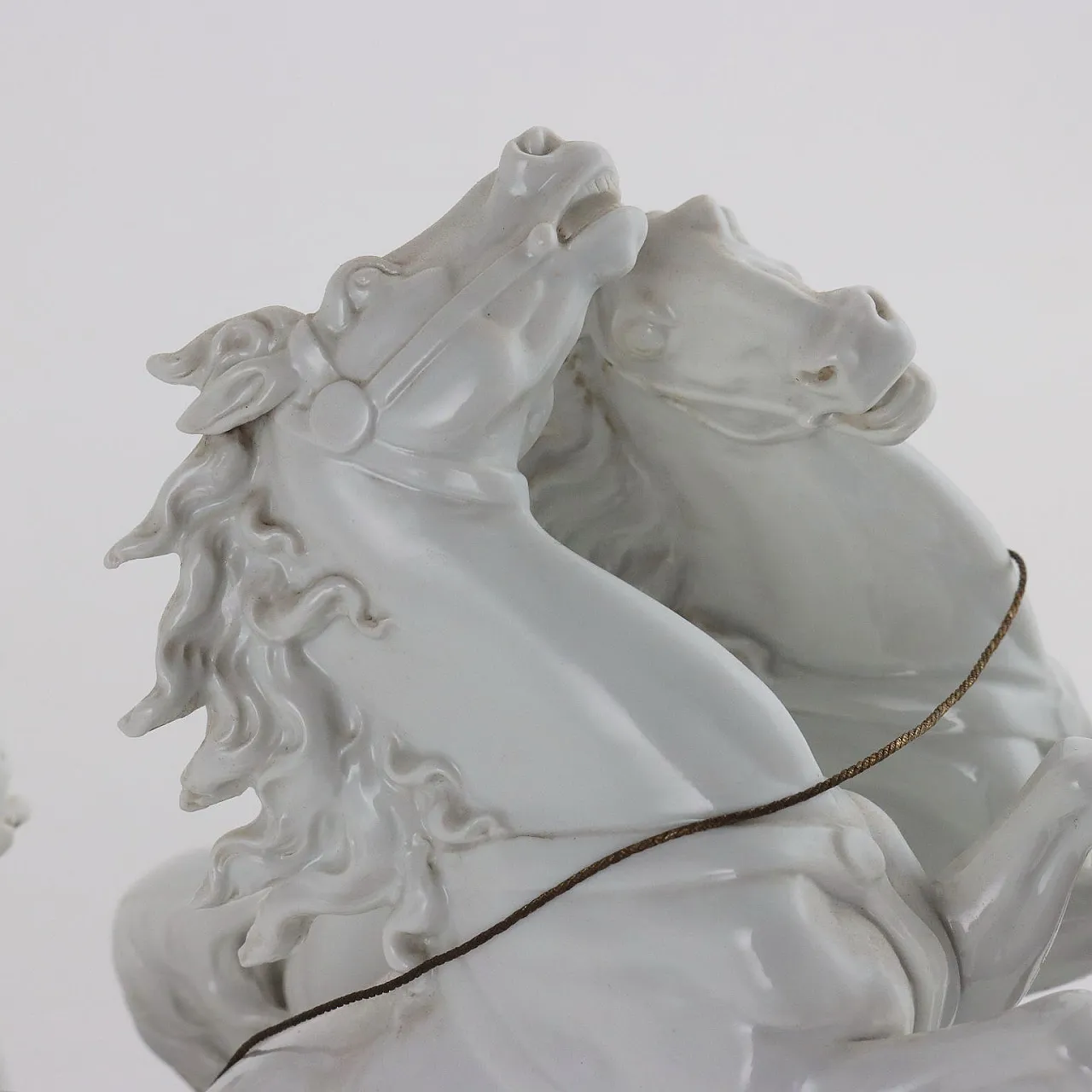 Figura mitologica su biga in porcellana di Manifattura Ginori di Doccia, metà '800 6