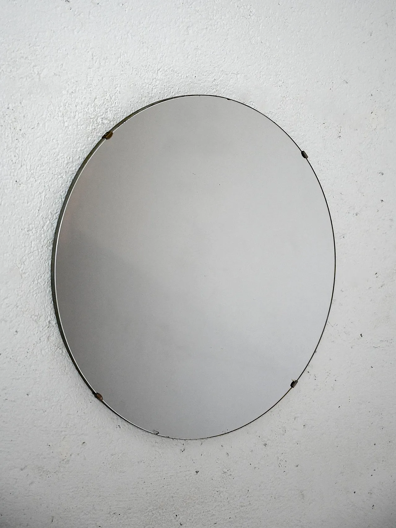 Specchio rotondo con cornice invisibile, anni '60 1