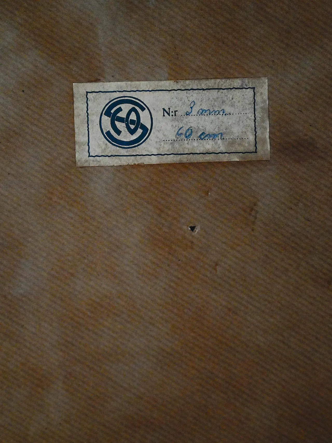 Specchio rotondo con cornice invisibile, anni '60 7