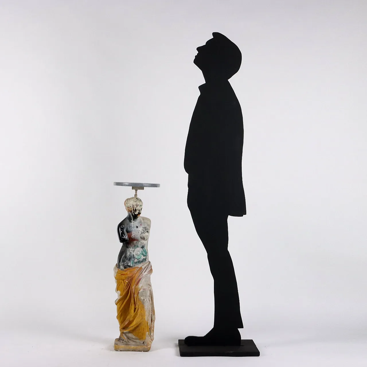 Venus de Milo-shaped column in Pop Art style 2