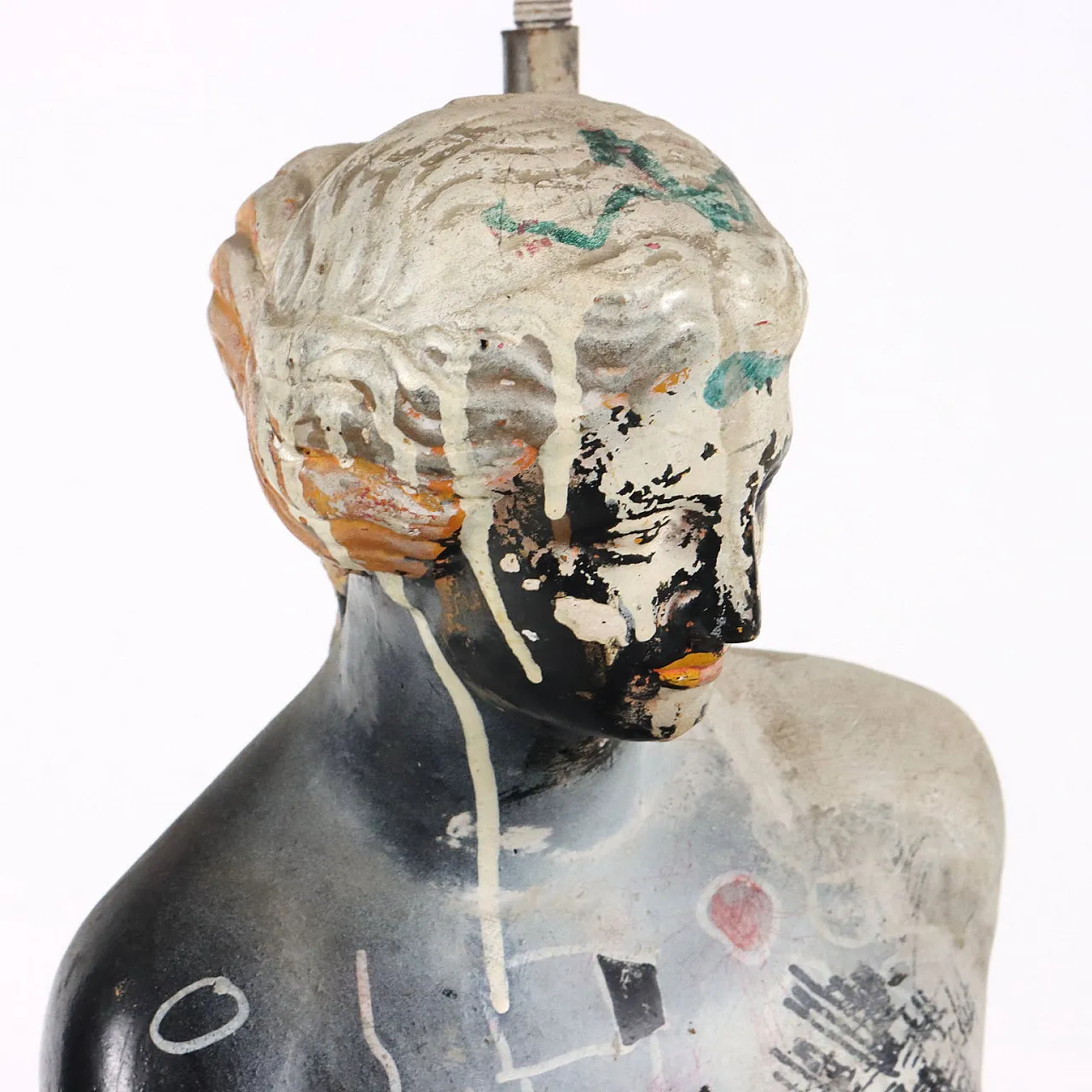 Venus de Milo-shaped column in Pop Art style 3