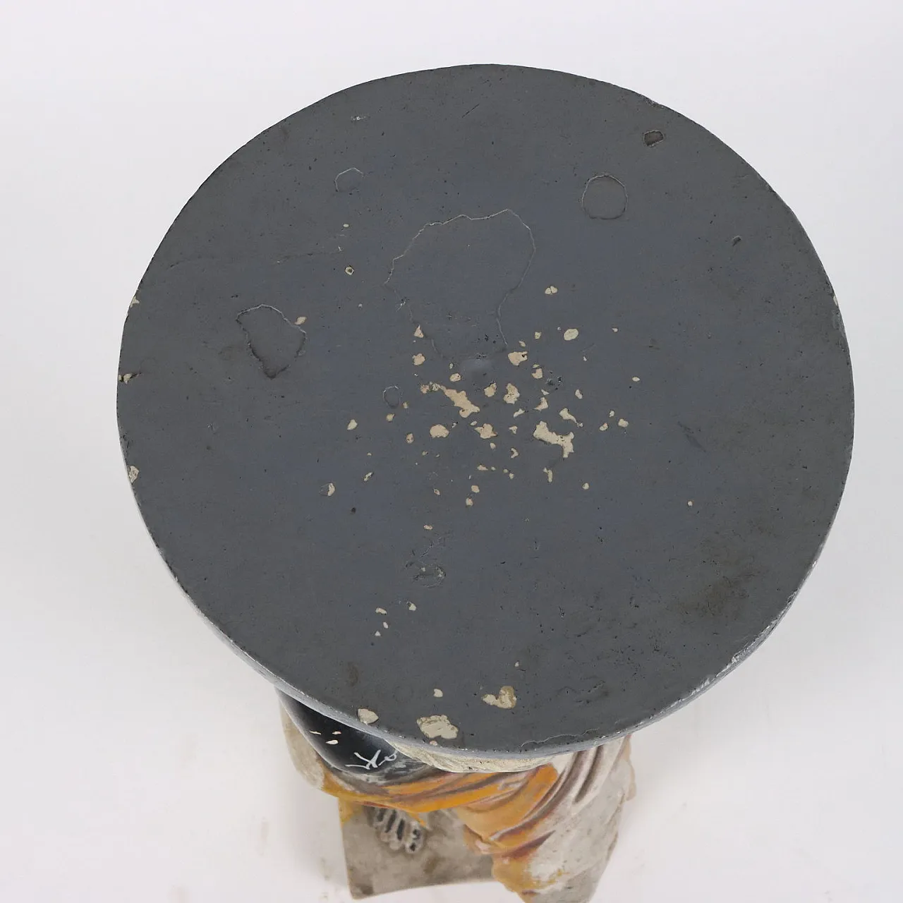 Venus de Milo-shaped column in Pop Art style 4