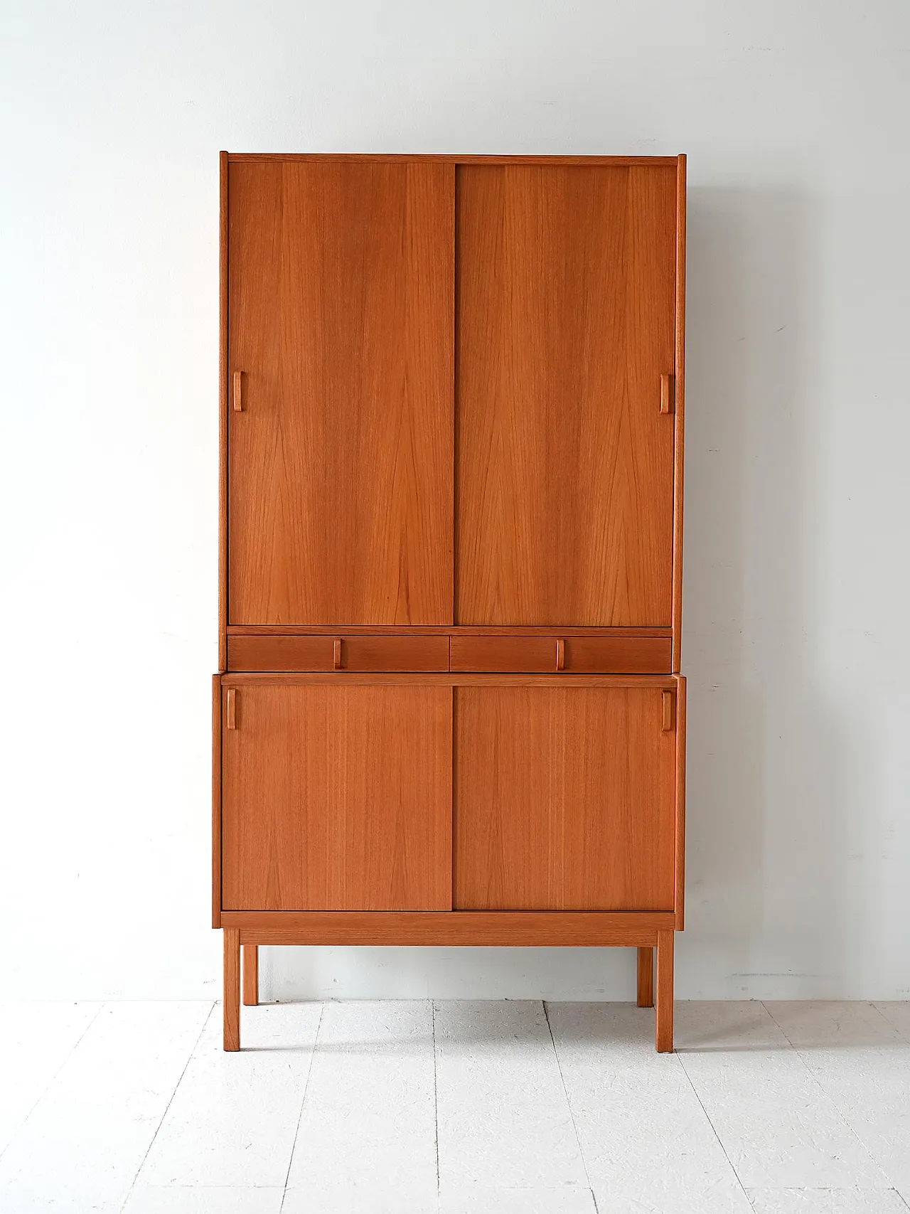 Armadio scandinavo in teak con ante scorrevoli di Bodafors, anni '60 2