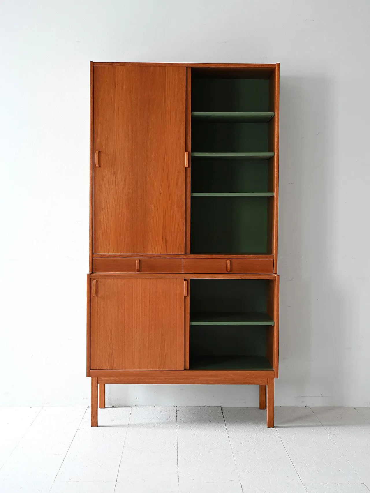 Armadio scandinavo in teak con ante scorrevoli di Bodafors, anni '60 3