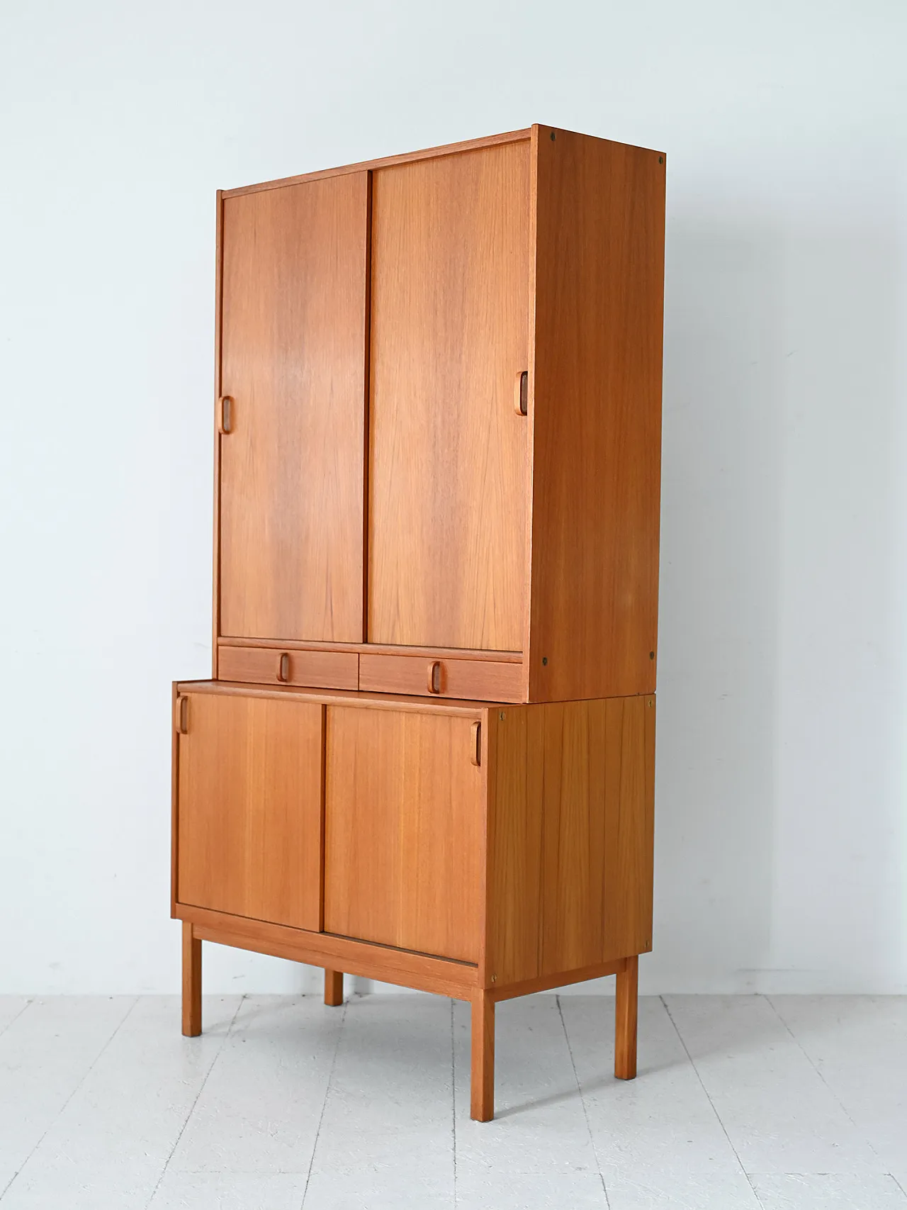 Armadio scandinavo in teak con ante scorrevoli di Bodafors, anni '60 6