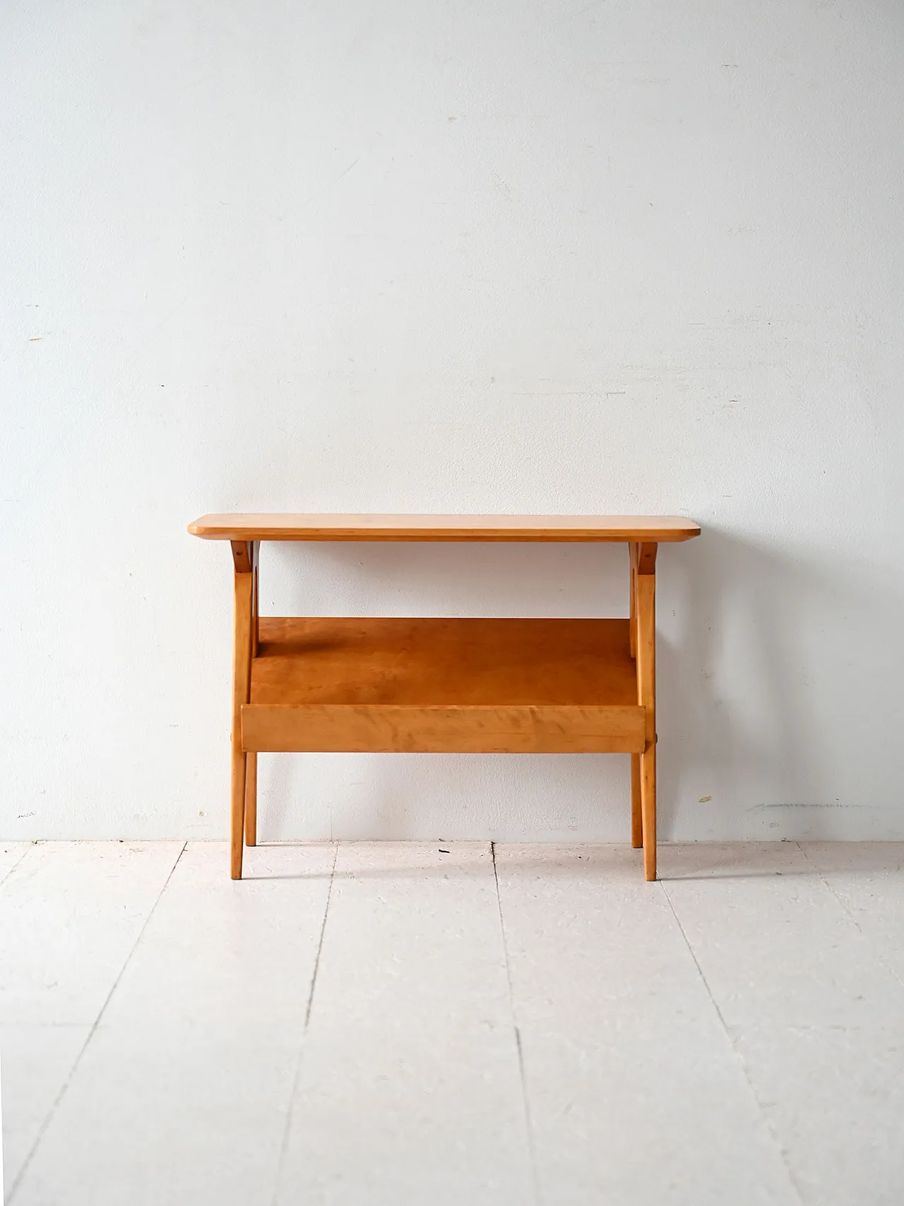 Scandinavian table with Birch display, 60s 2